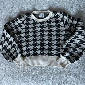 Pink Rose Houndstooth sweater